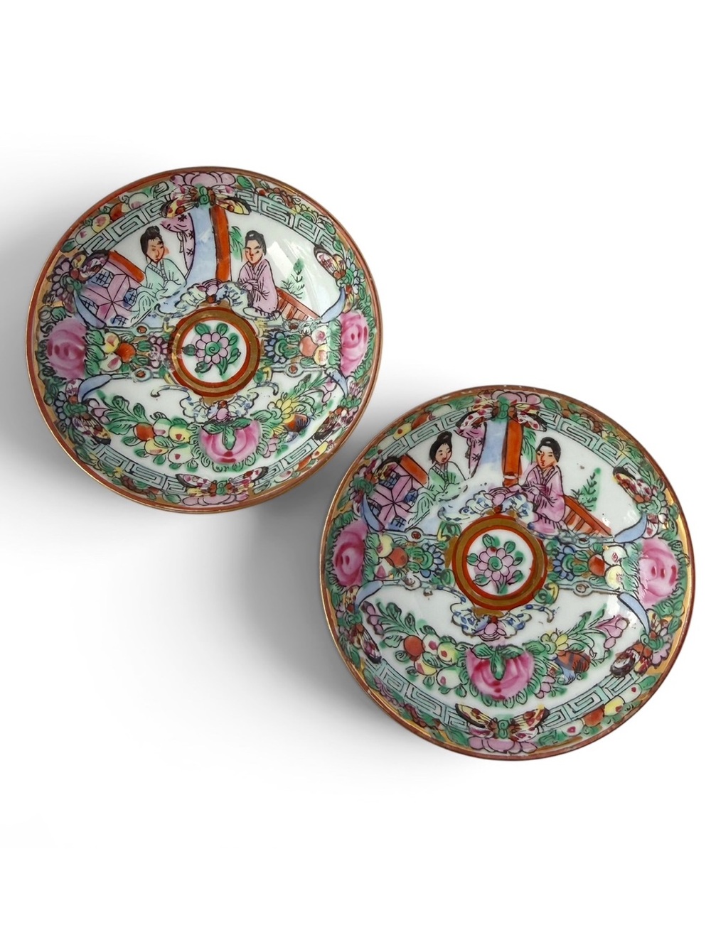 Vintage Set of 2 Chinese Rose Medallion Porcelain Trinket Dishes Shallow Bowls